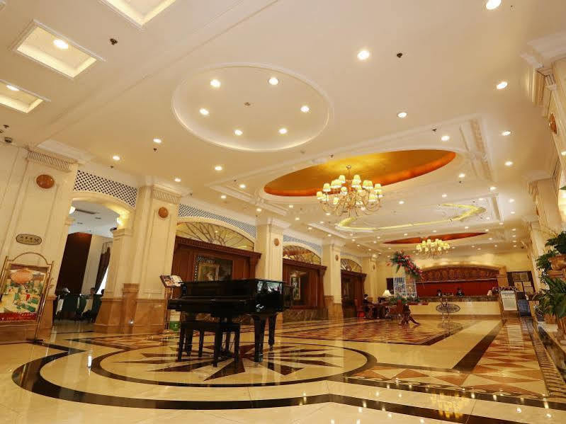 Grand Palace - Grand Management Group - Free Shuttle Bus To Fair During Fair Period Canton