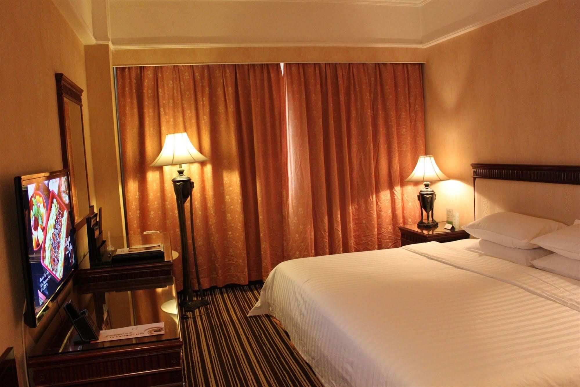 Hotel Grand Palace - Grand Management Group - Free Shuttle Bus To Fair During Fair Period Canton