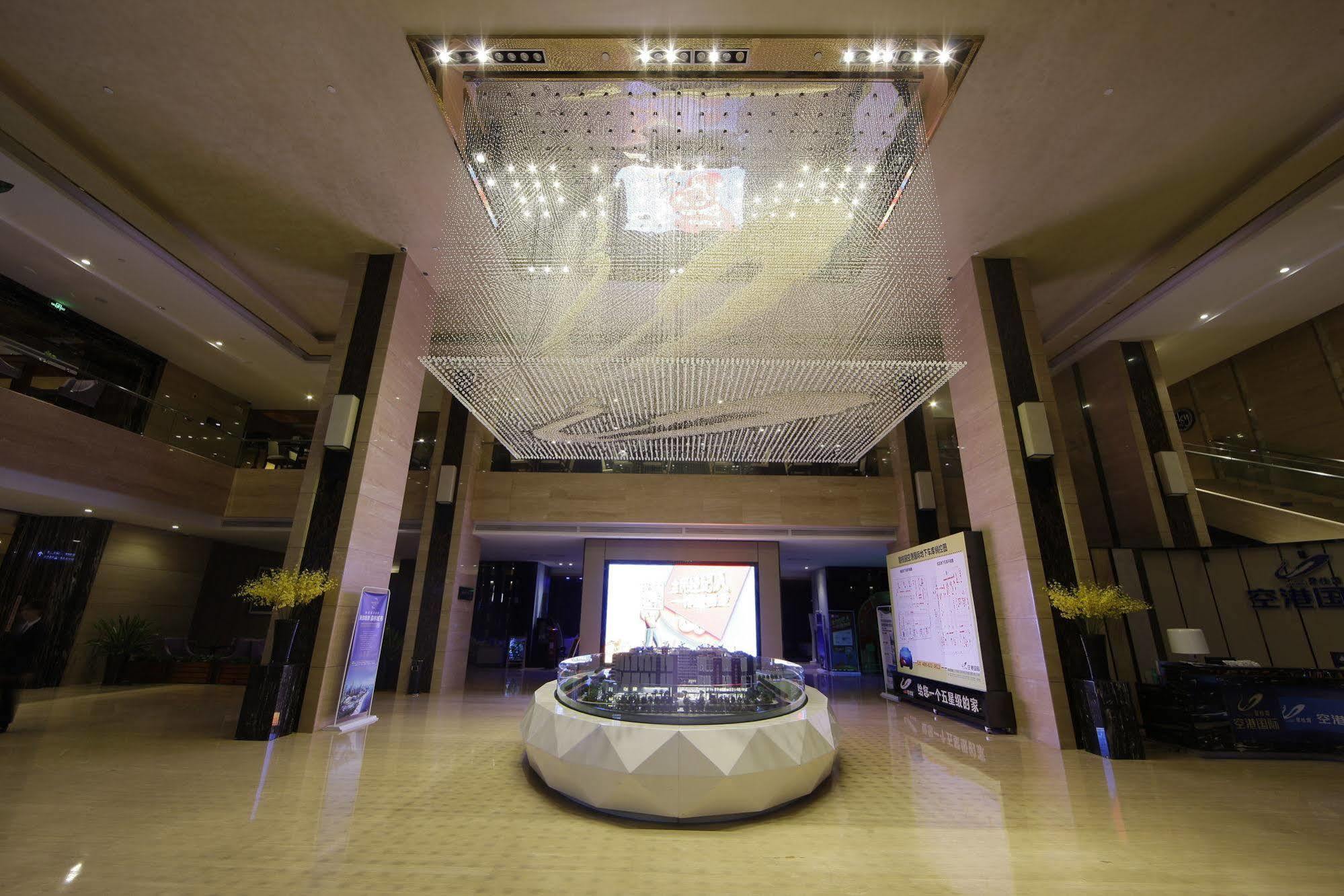 Country Garden Airport Phoenix Hotel 5*