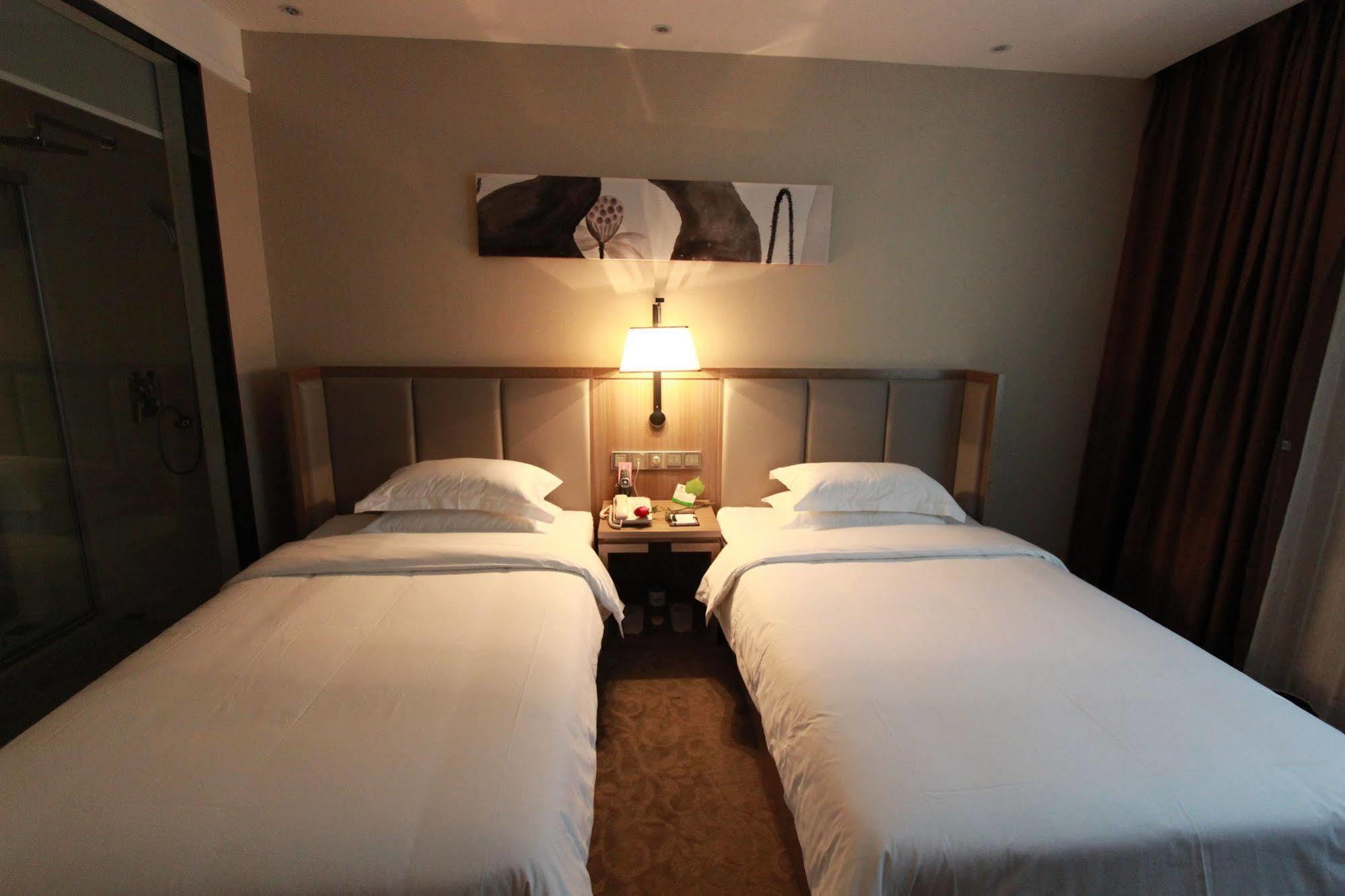 Hotel Boyi 3*