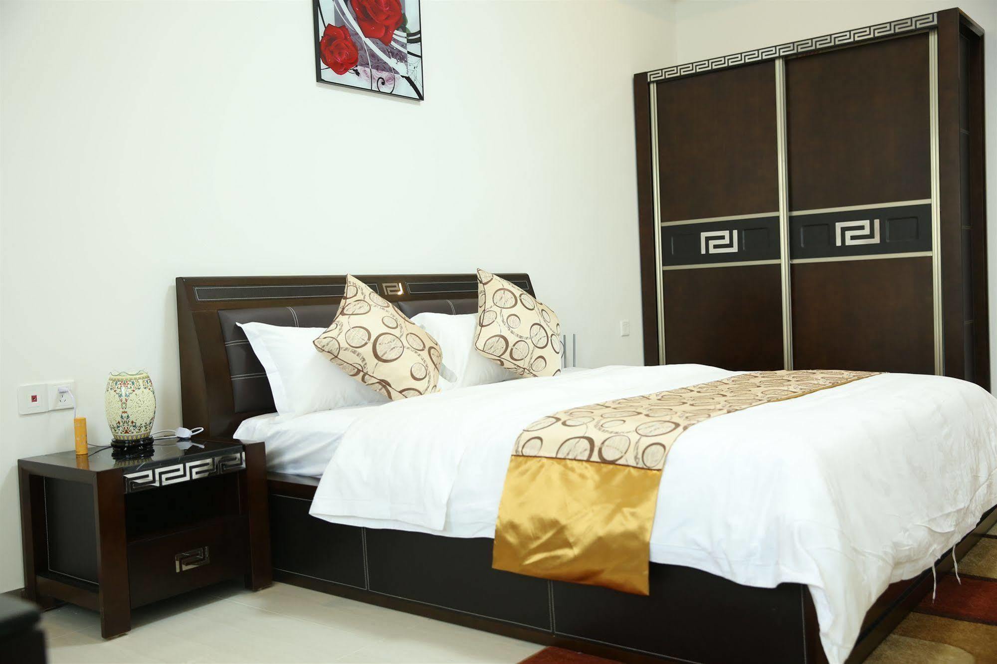 Hotel Yonk 3*