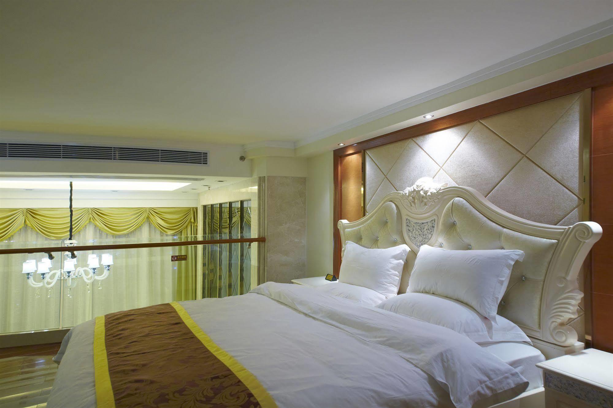 Hotel Sunshine International 3*