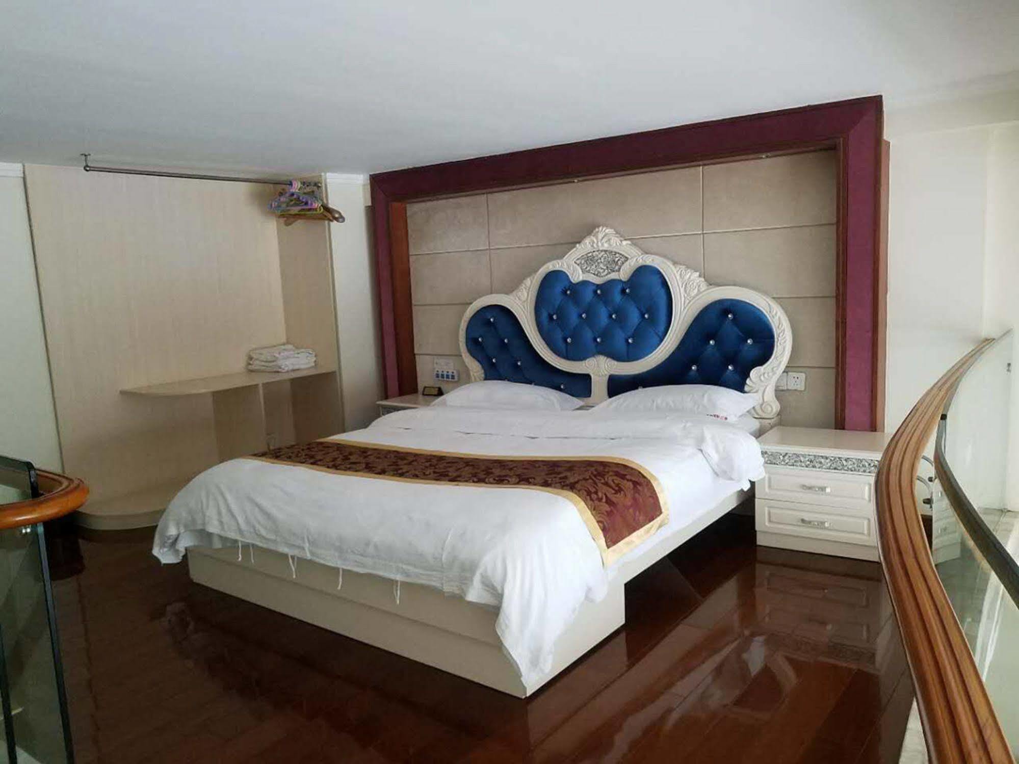 Hotel Sunshine International