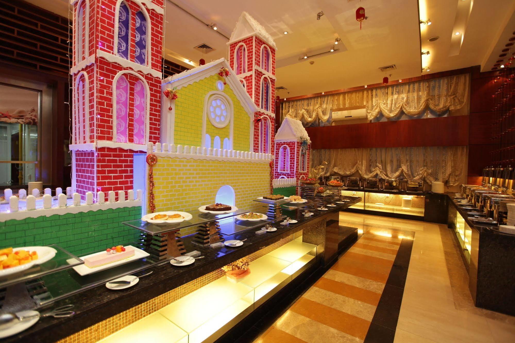 Hotel Grand Royal 4*