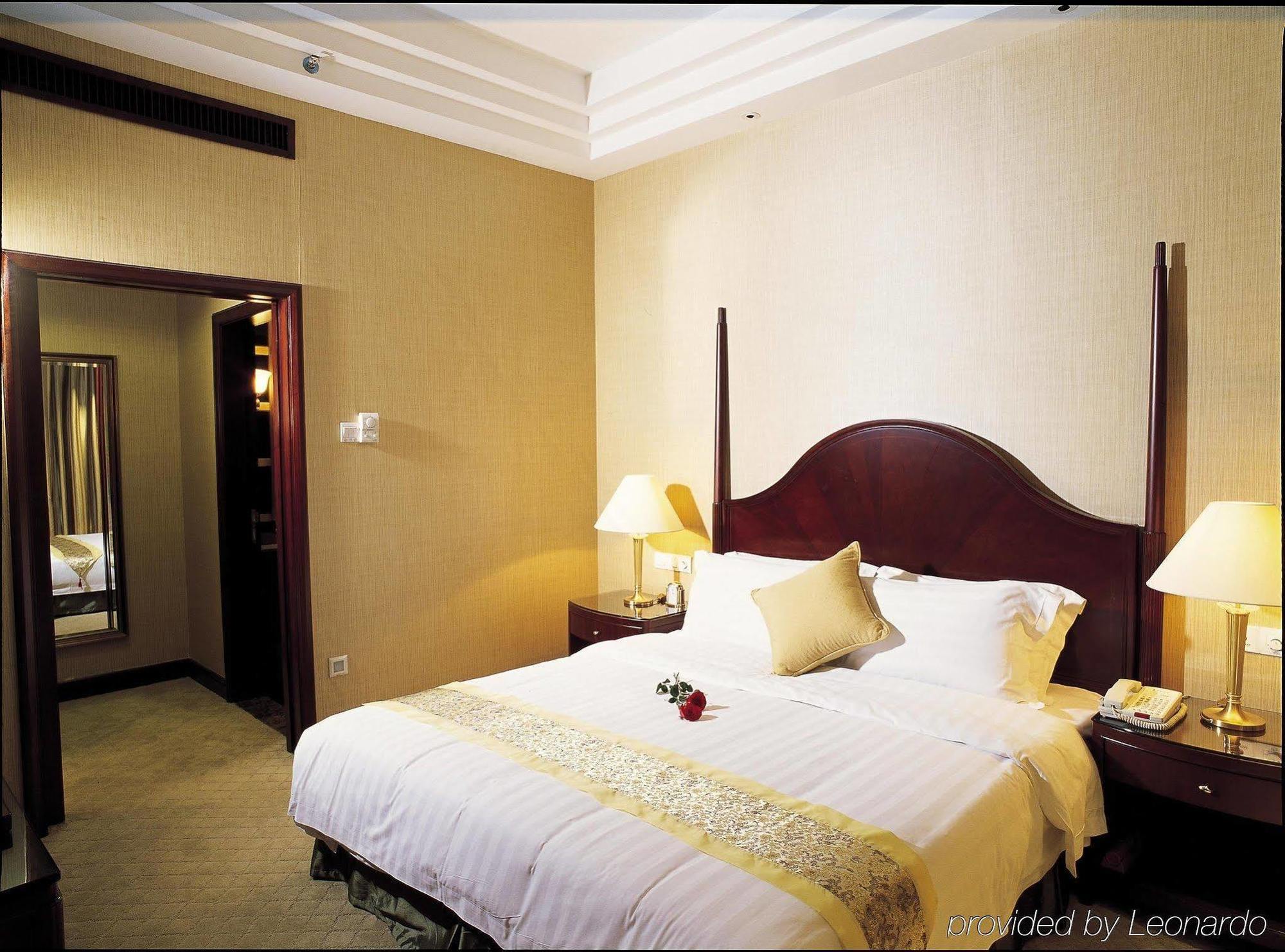 Hotel Grand Royal