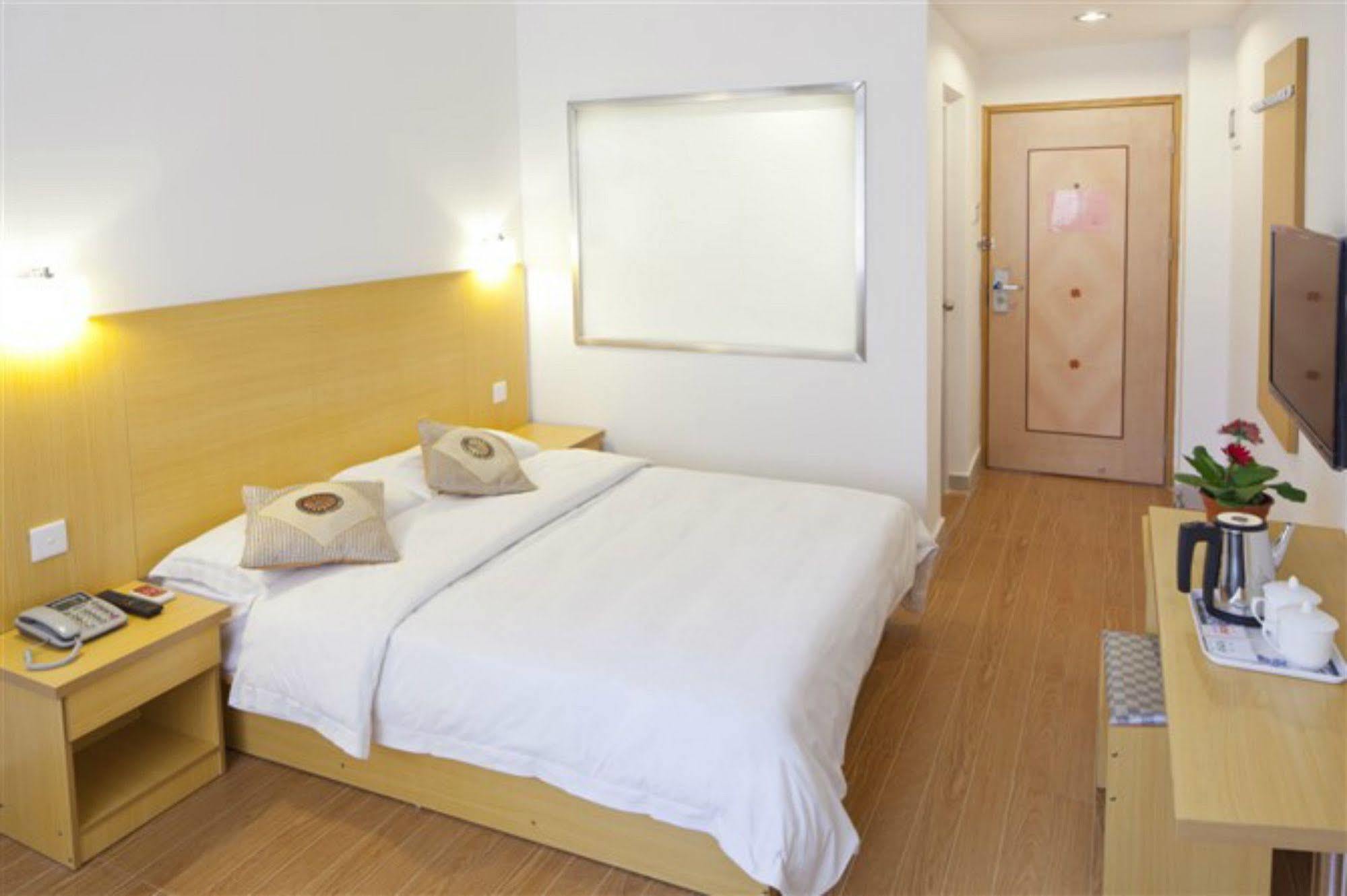 Hotel Suiyun 2*