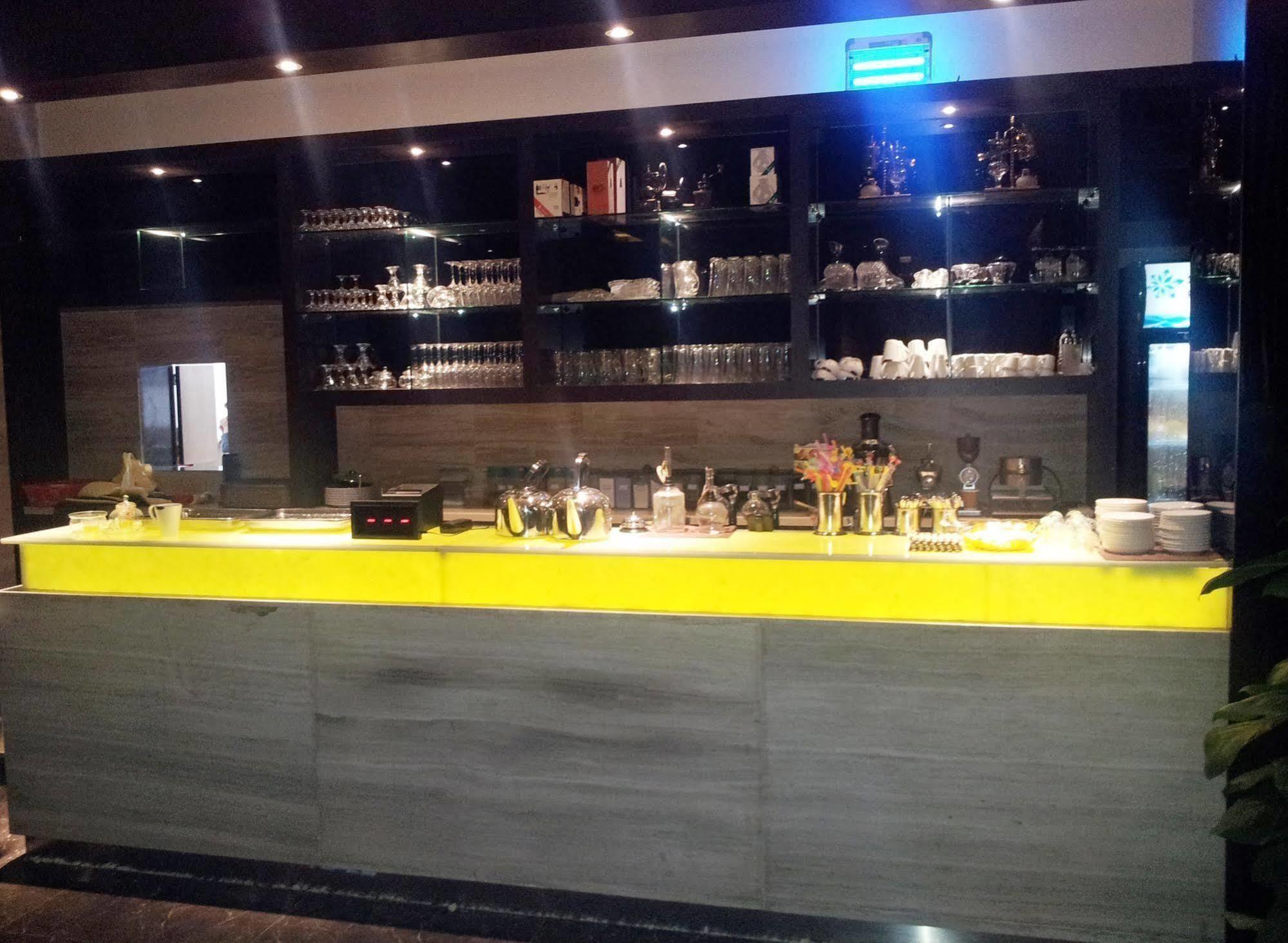 Hotel Beihito Weijing 4*