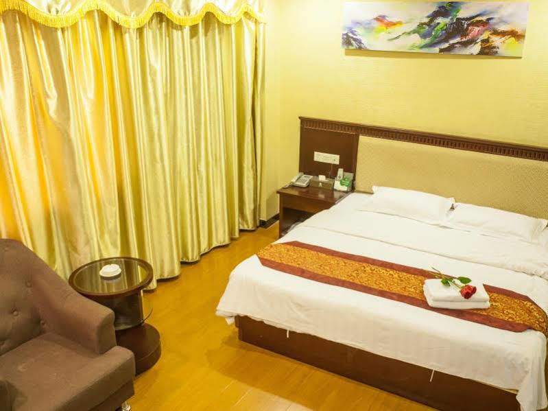 Hotel Fuhao 4*