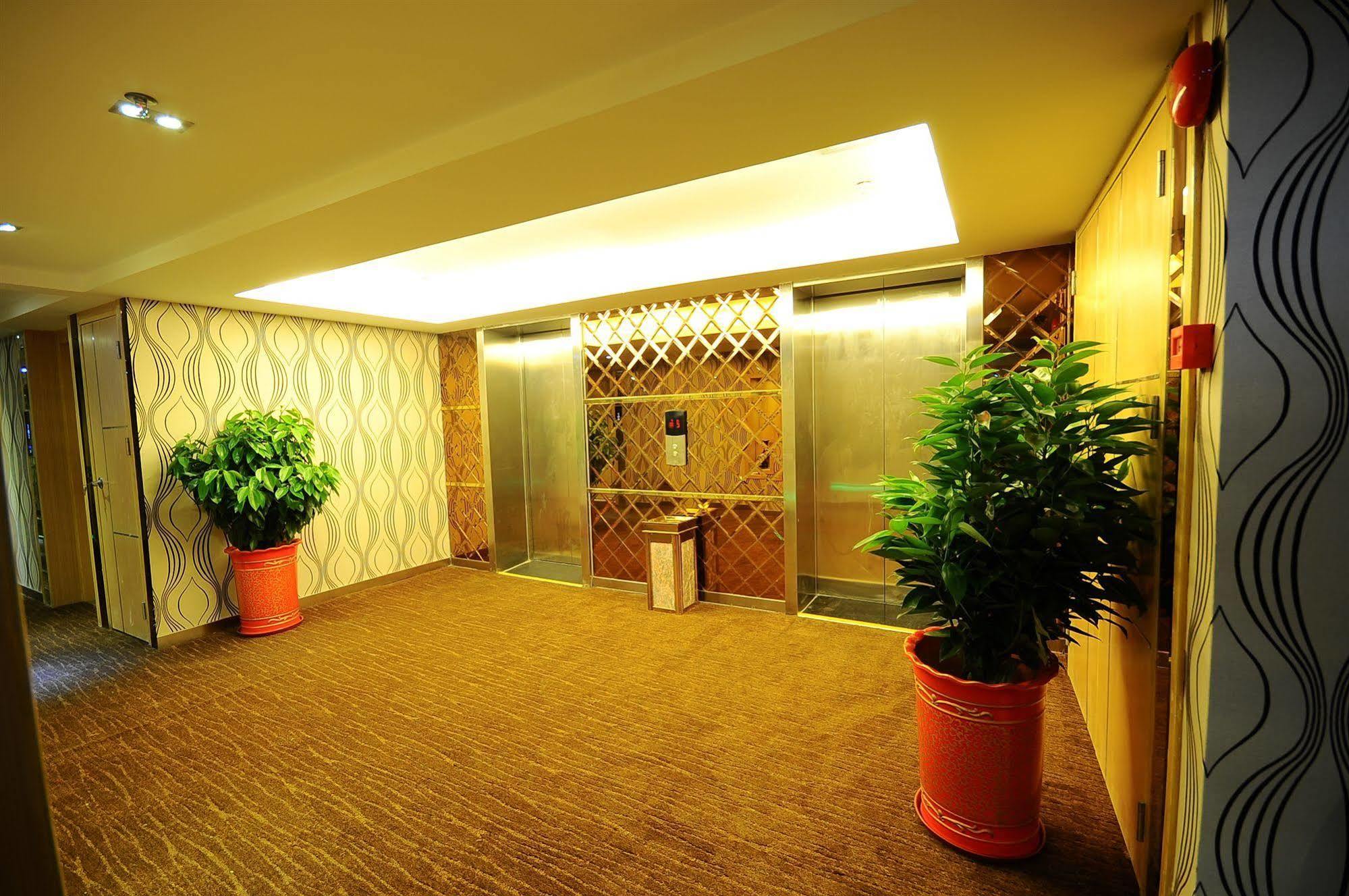 Fuhao Hotel