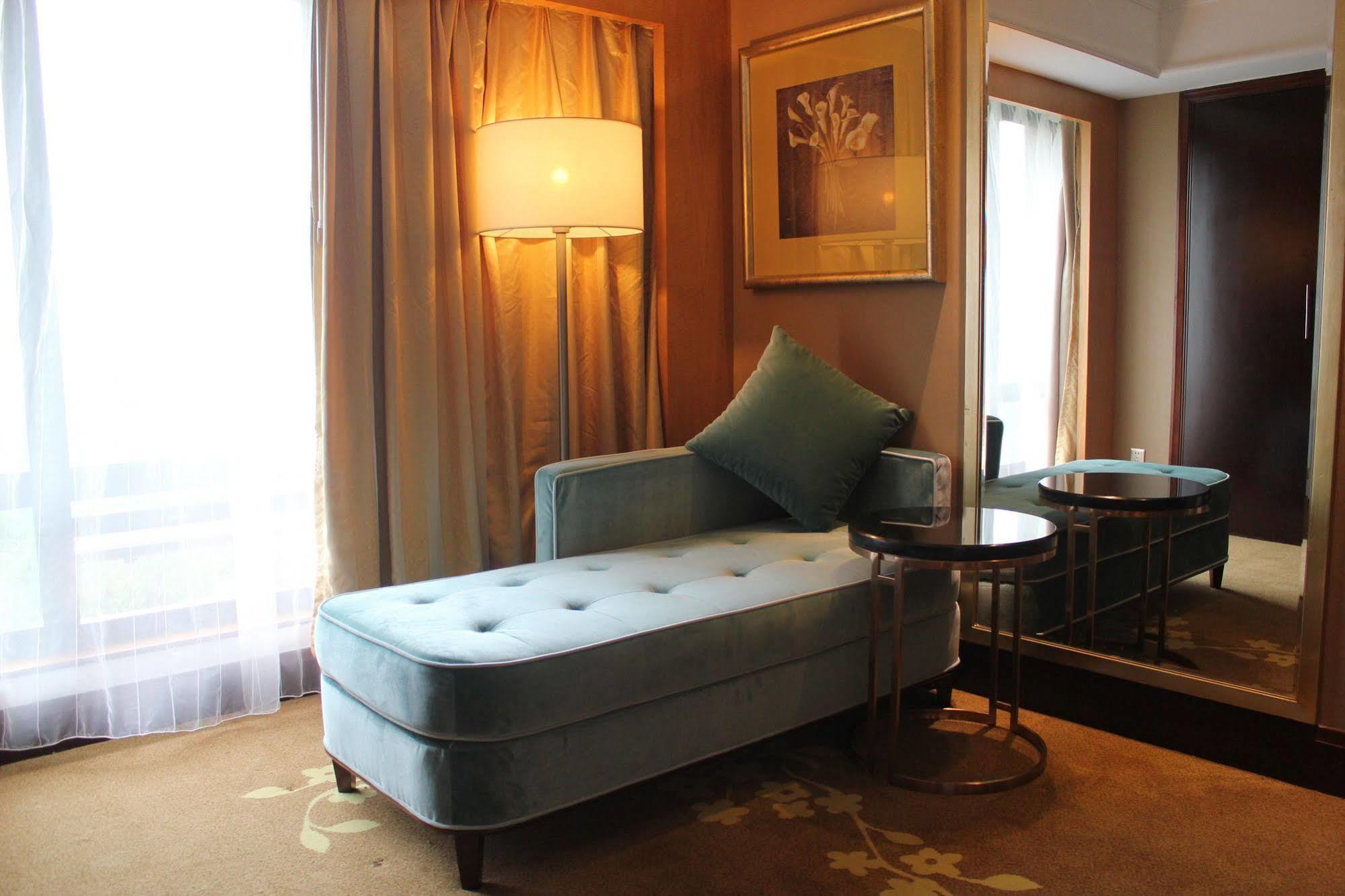 Royal 4* Guangzhou