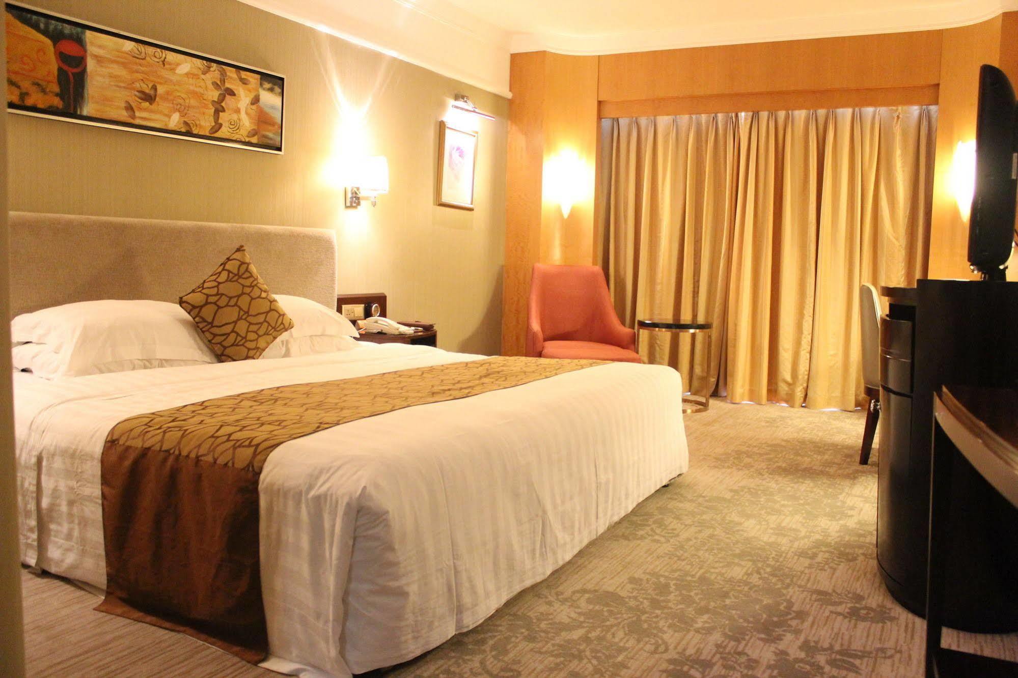 Hotel Royal 4*