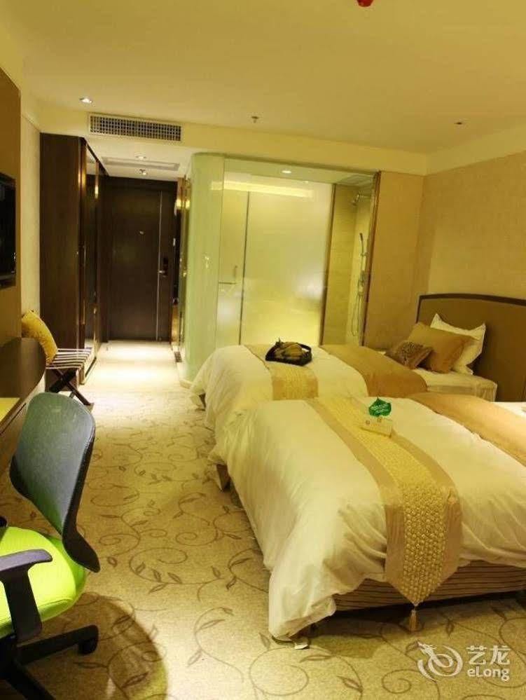 Kaiserdom Huayue 3*