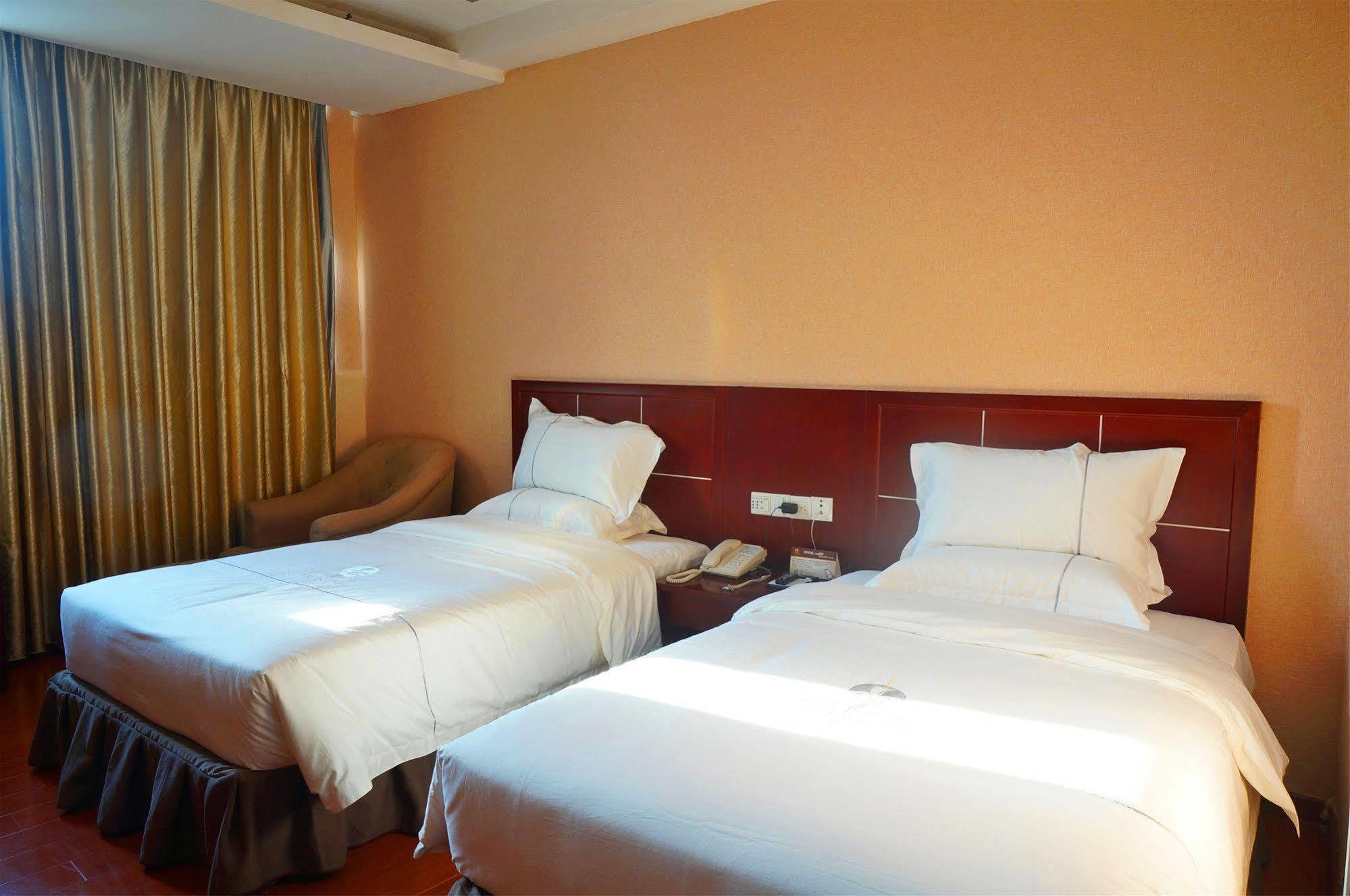 Hotel Zhongda Jindu 3*