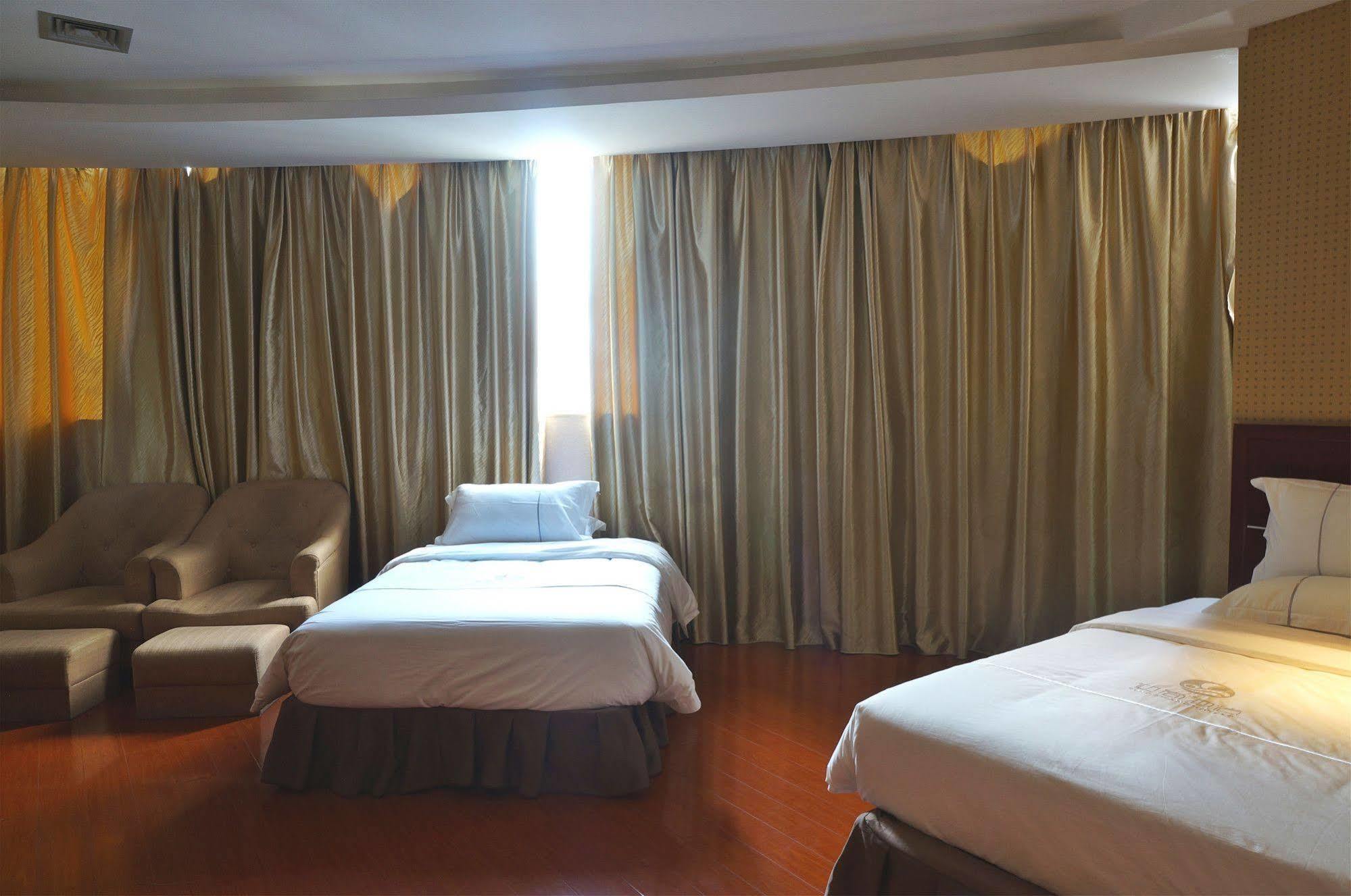 Hotel Zhongda Jindu 3*