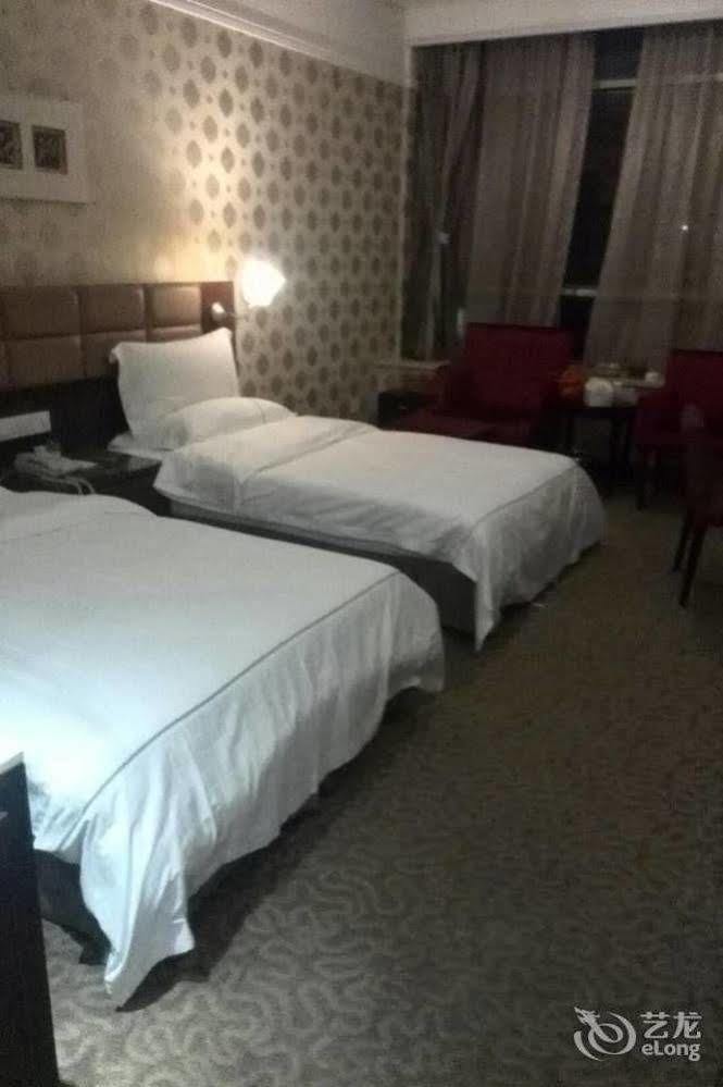 Hotel Yulong Hotel