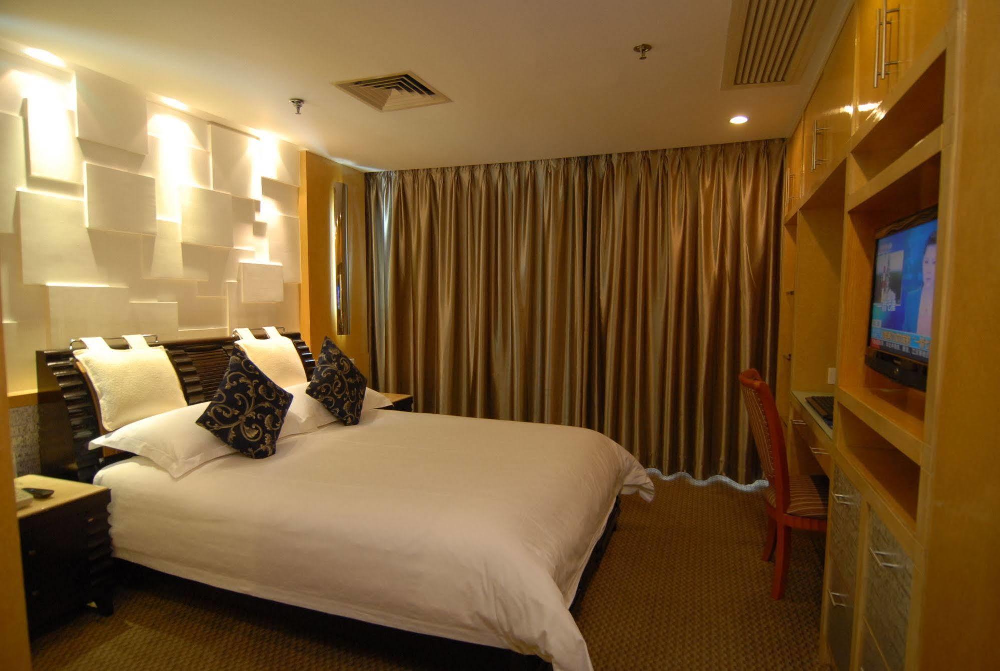 Yihe Ouzhuang Hotel 4*