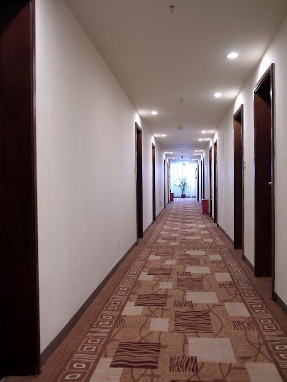 Aparthotel New East Hotel 3*