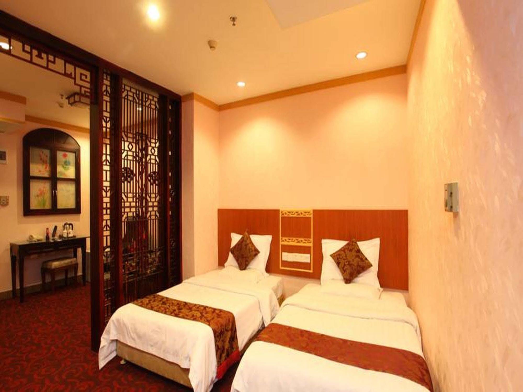 Hotel Xin Hua 3*