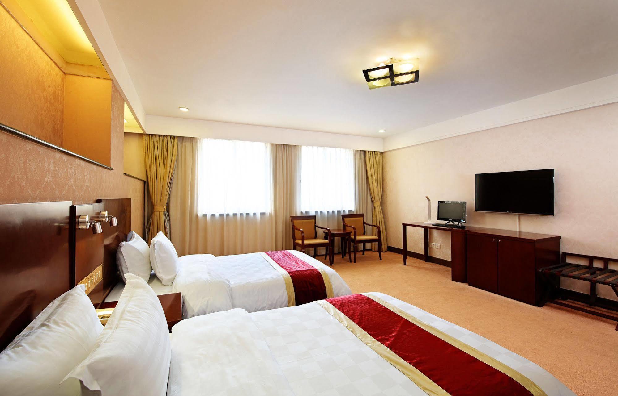 Hotel Xin Hua 3*