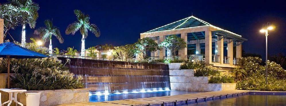 Hotel Nansha Grand 5*