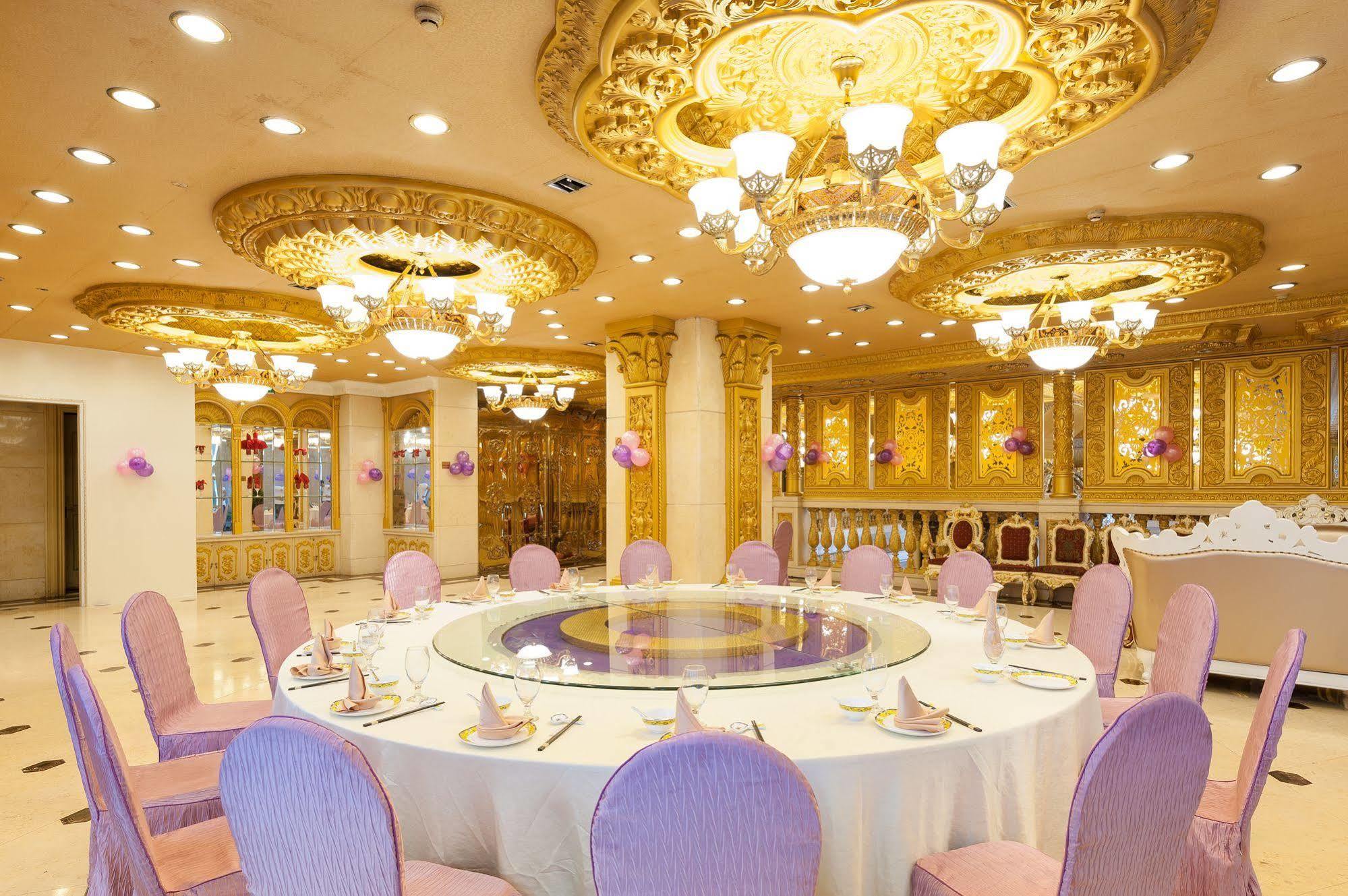 Nan Yang Royal 4*