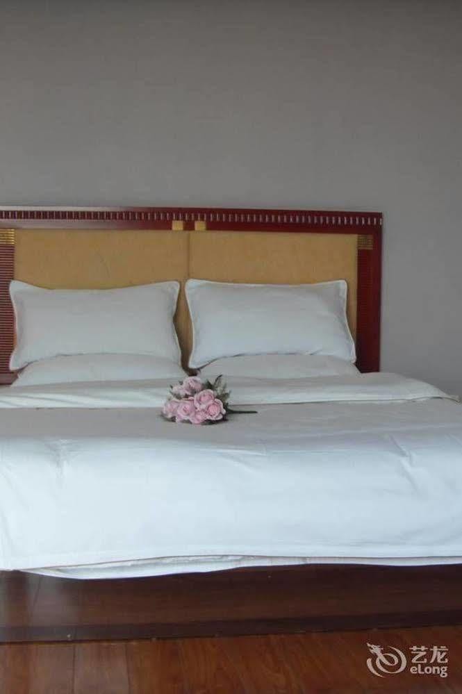 Fenglaiyi Business Hotel Hotel