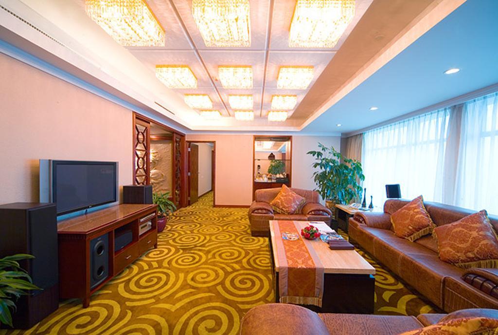 Ramada By Wyndham Pearl Guangzhou-canton Fair Free Shuttle Bus Hotel 4*