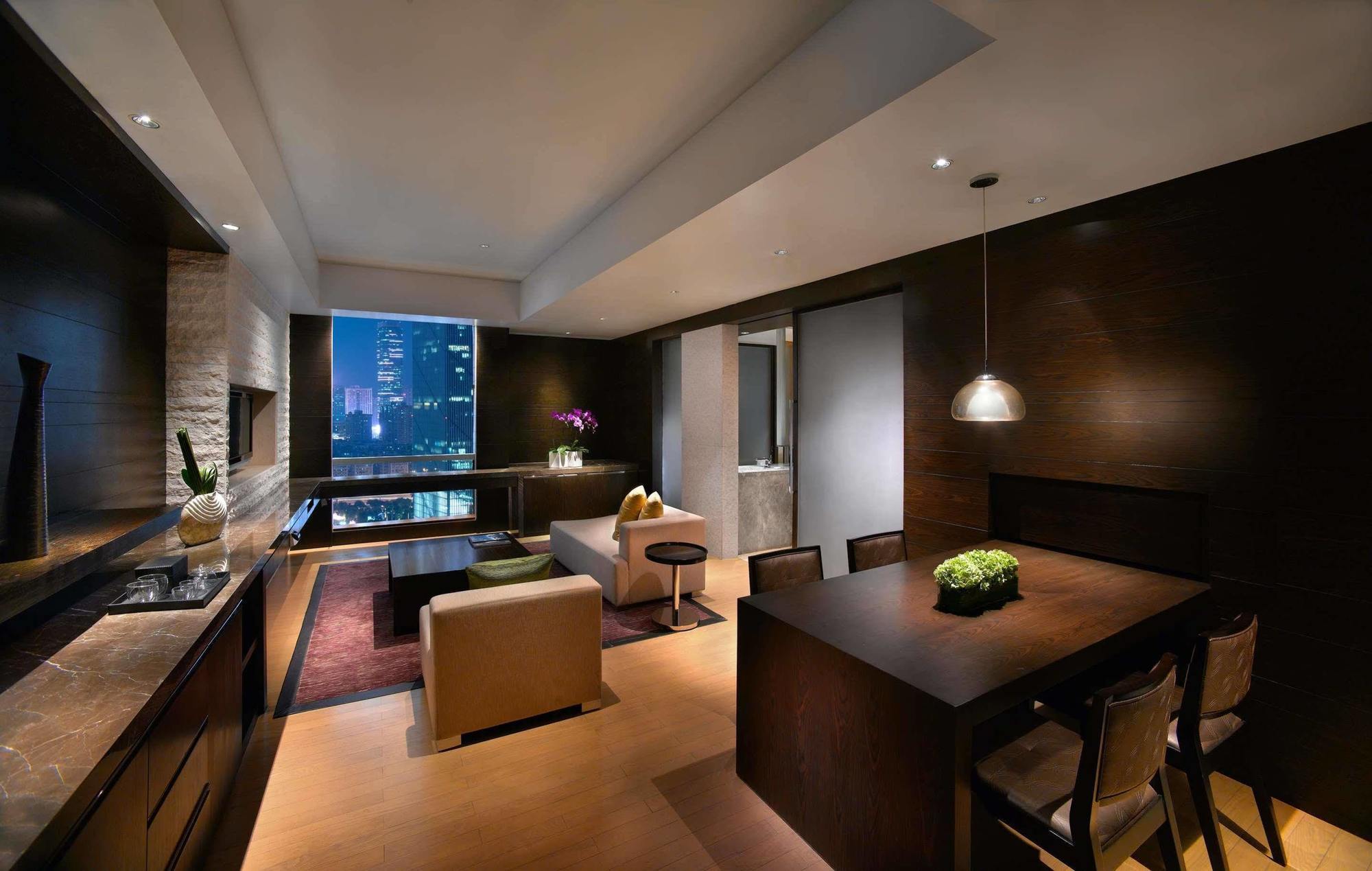Grand Hyatt - Free Shuttle Between And Exhibition Center During Fair Guangzhou