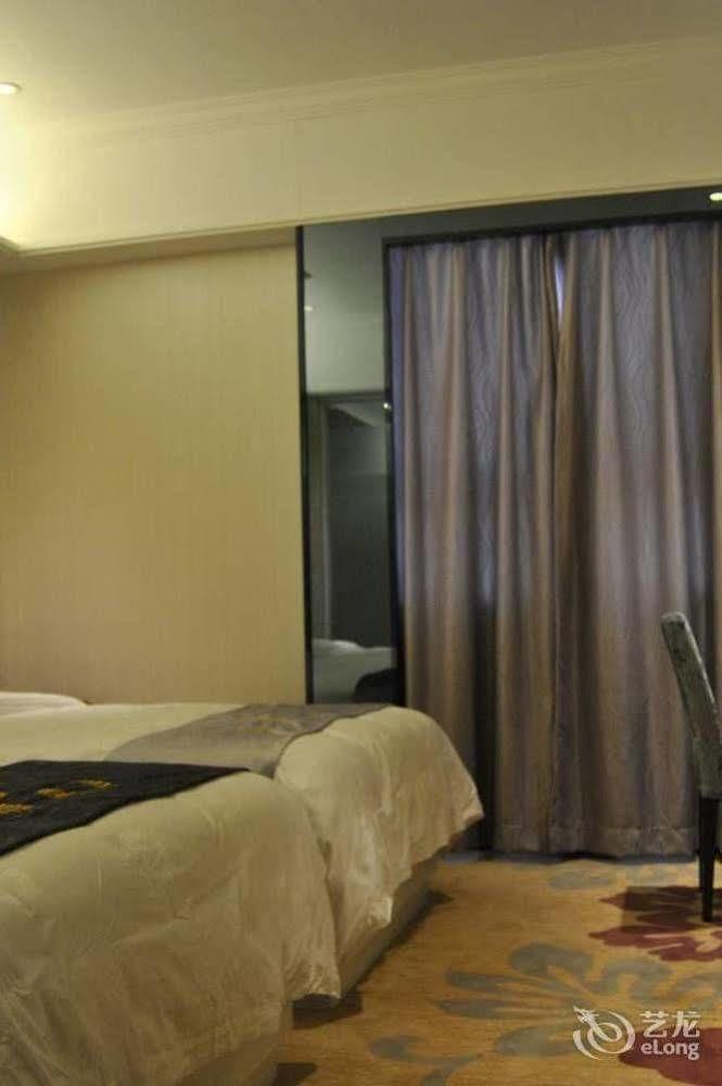 Jun Fu Nansha Huangge Branch Hotel 2*