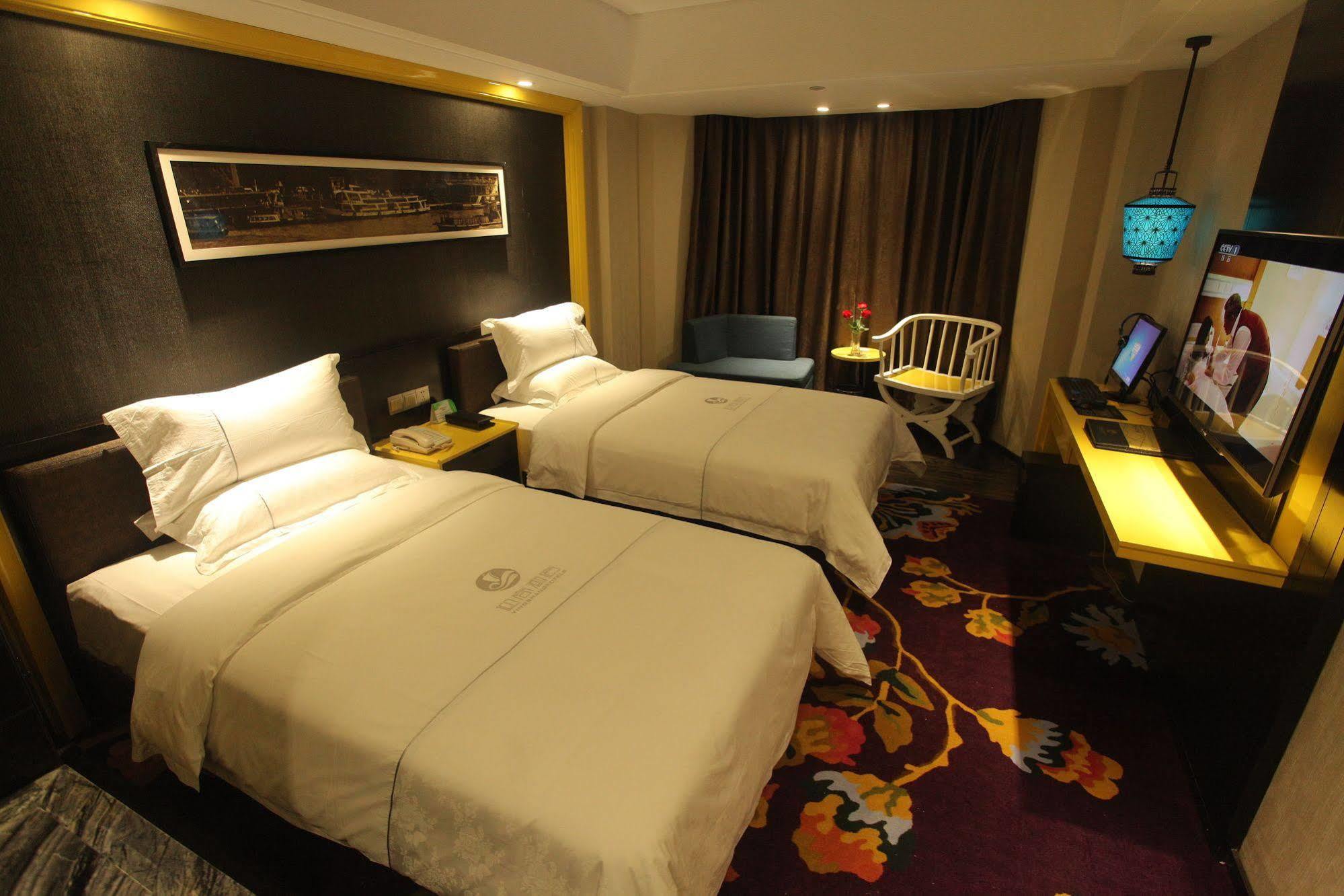 Insail -huanshi Road Taojin Metro Station Guangzhou- Free Shuttle Bus For Fair Hotel