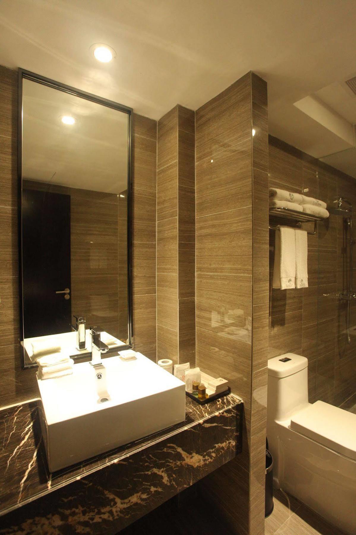 Insail -huanshi Road Taojin Metro Station Guangzhou- Free Shuttle Bus For Fair Hotel Canton