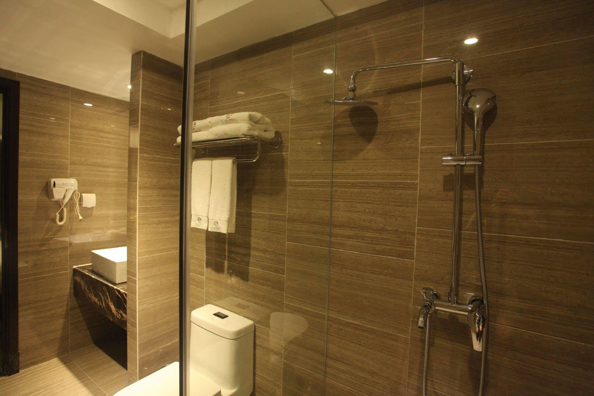 Hotel Insail -huanshi Road Taojin Metro Station Guangzhou- Free Shuttle Bus For Fair Canton