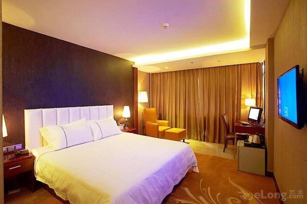 Hotel Li Yang 3*