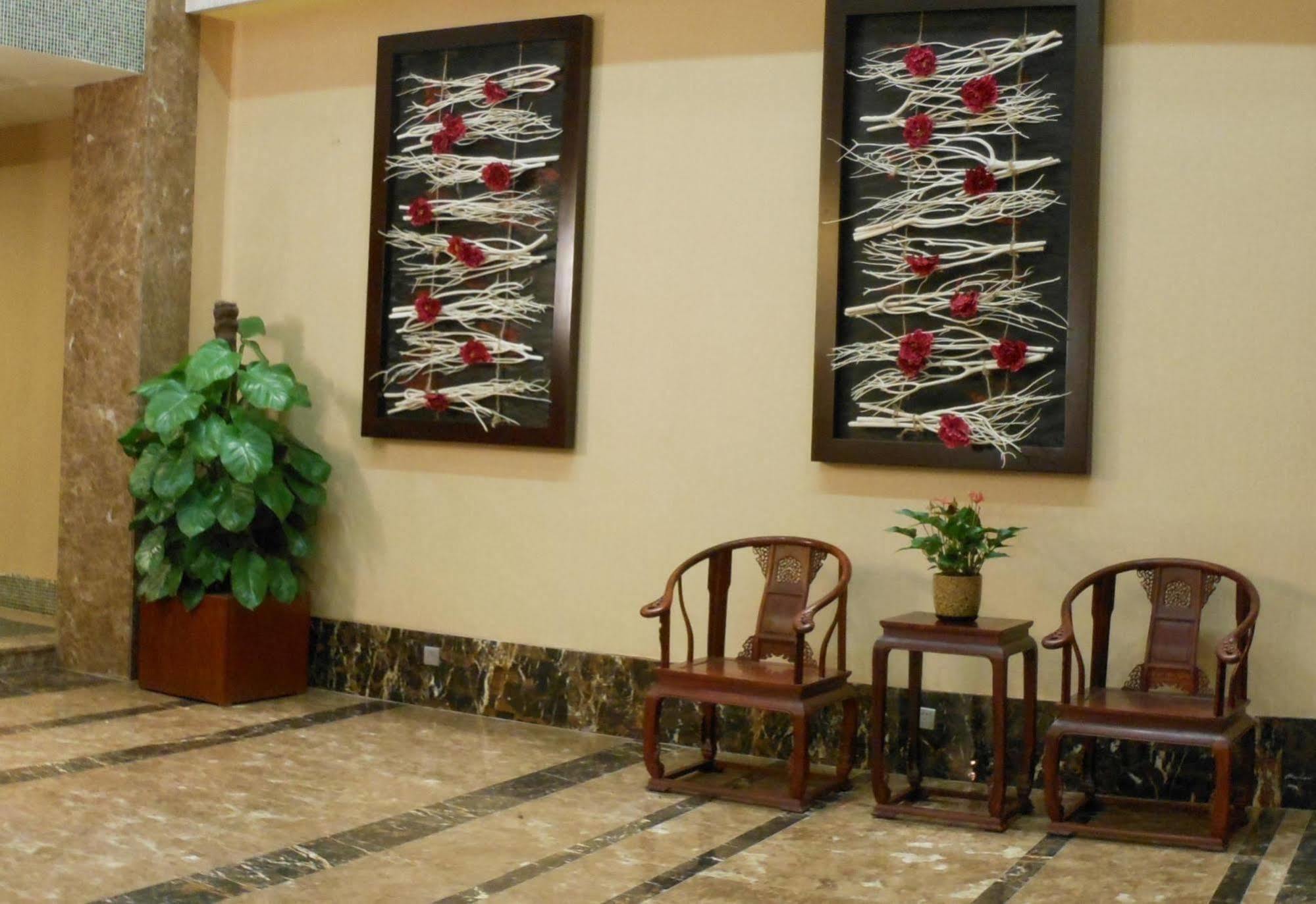 Hotel Kingsky 3*