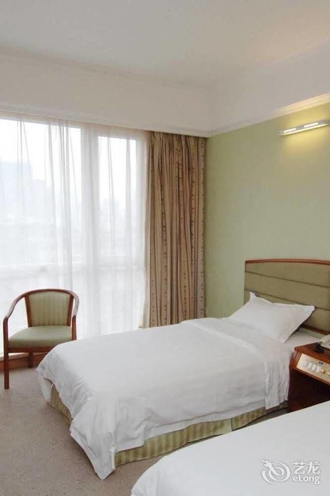 Guangdong New Tianhe 3* Guangzhou