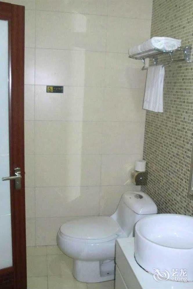 Hotel Hong Cheng Express 2*