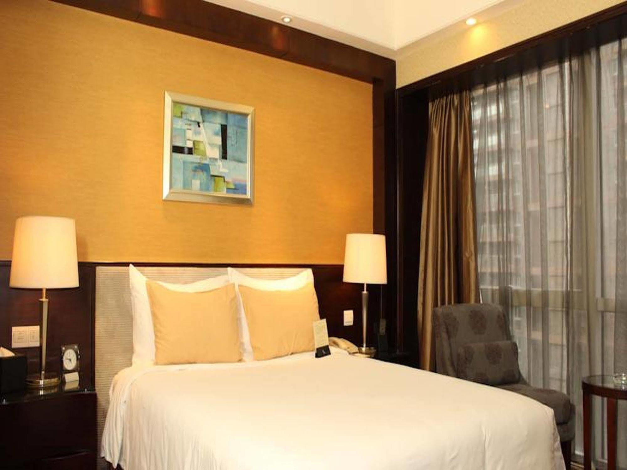 Leeden 4*