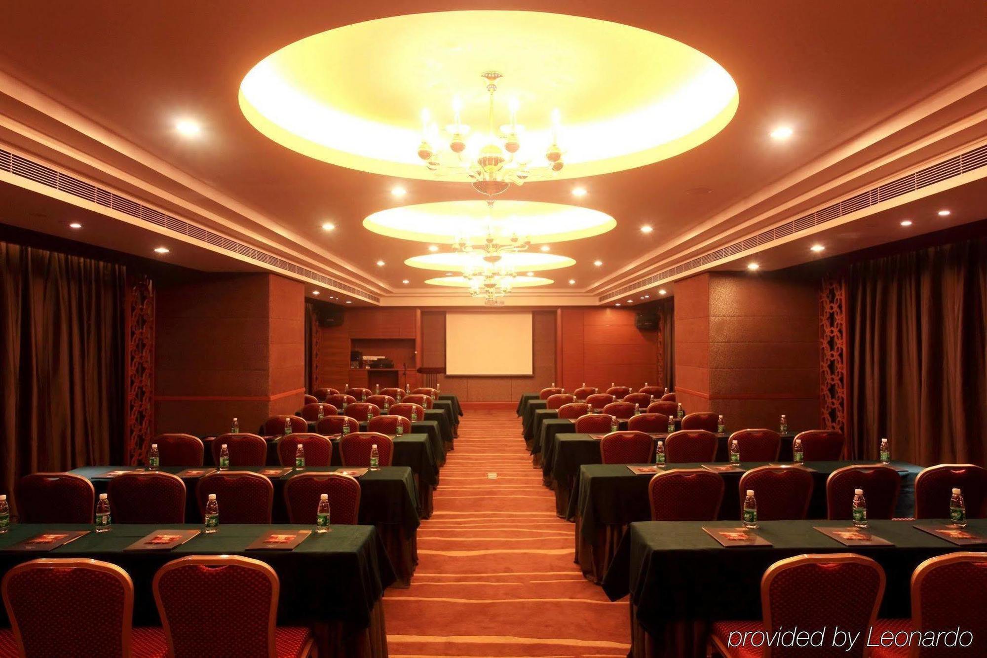 Hotel Leeden 4*