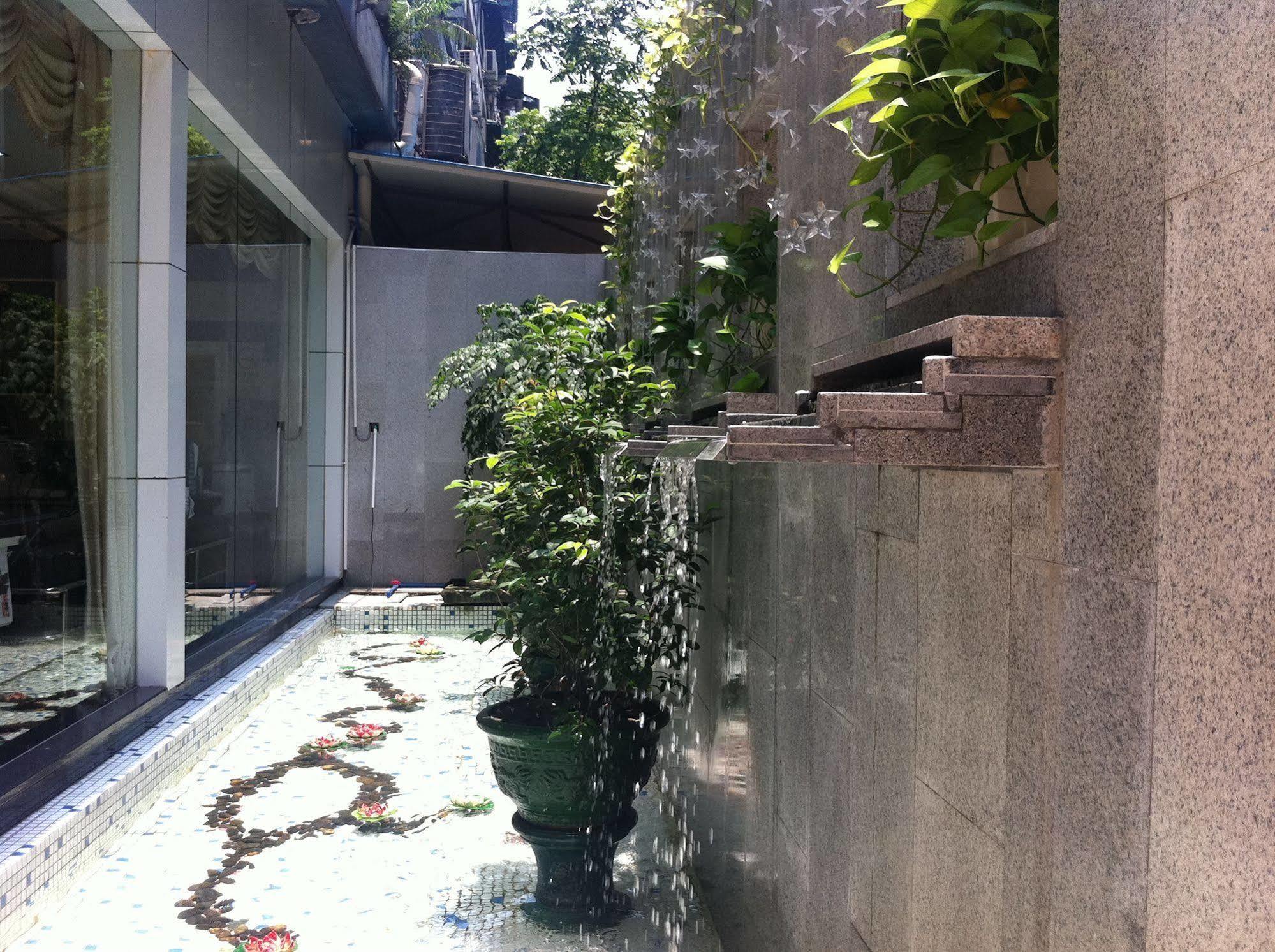 Xinghe - Railway Station Branch Hotel 3*