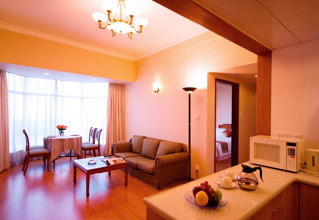 Ramada By Wyndham Pearl Guangzhou-canton Fair Free Shuttle Bus Hotel