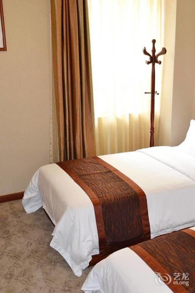 Hotel Jintang 3*
