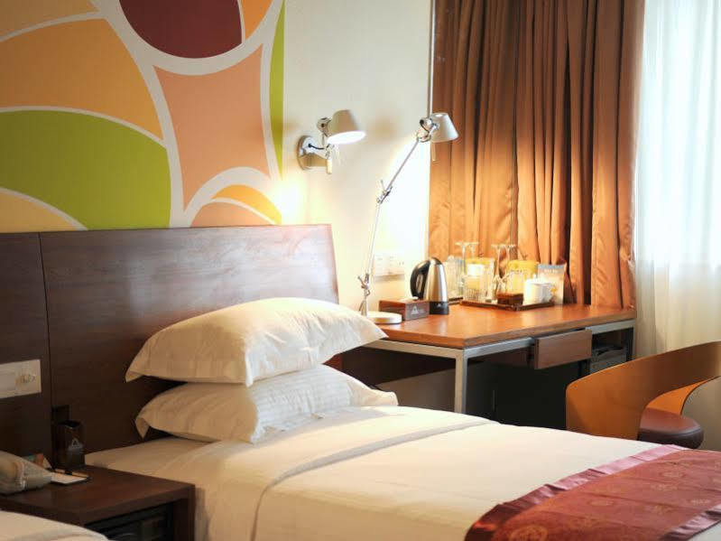 Days Hotel