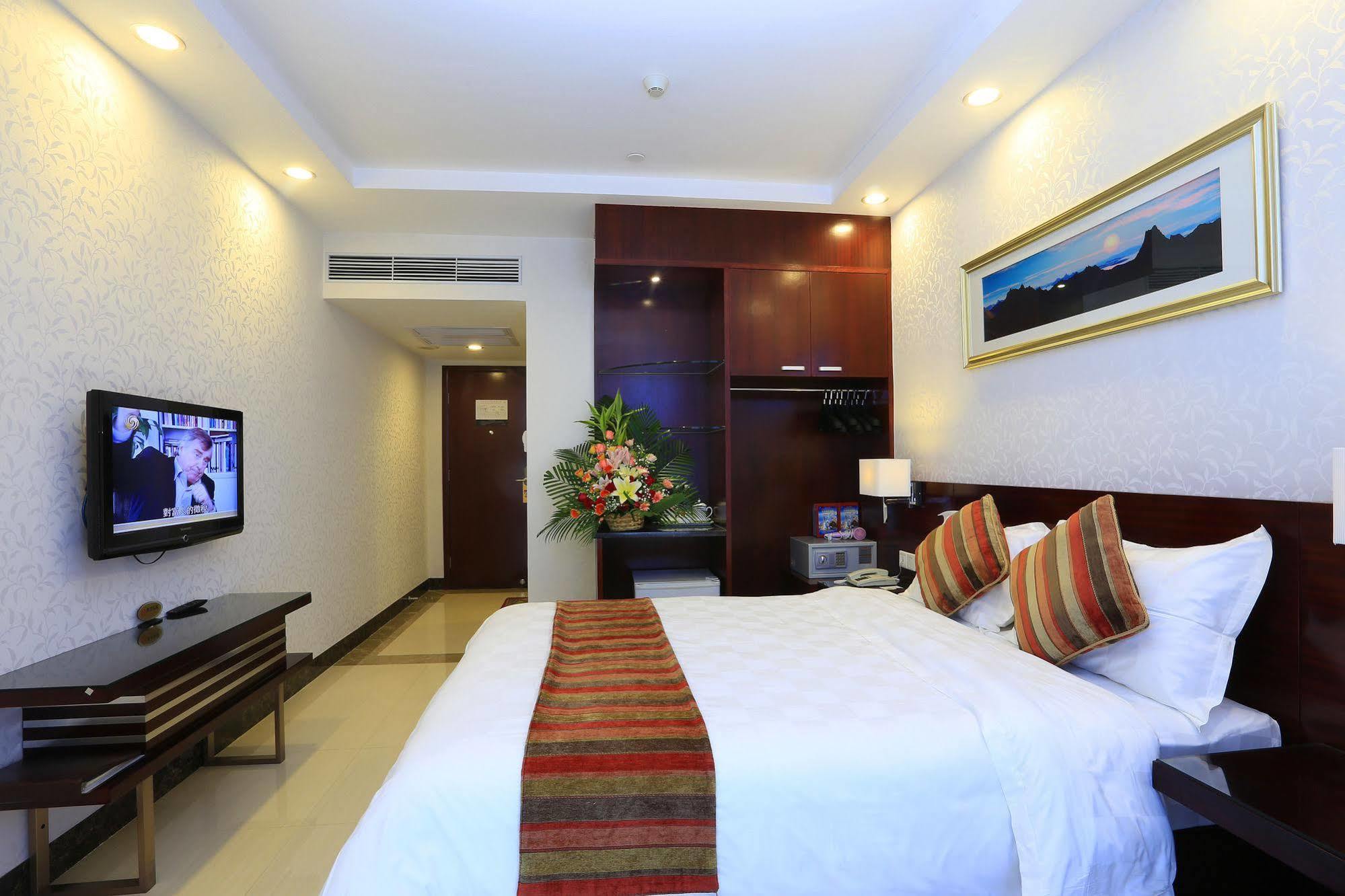 Nanfang Dasha Hotel 2*