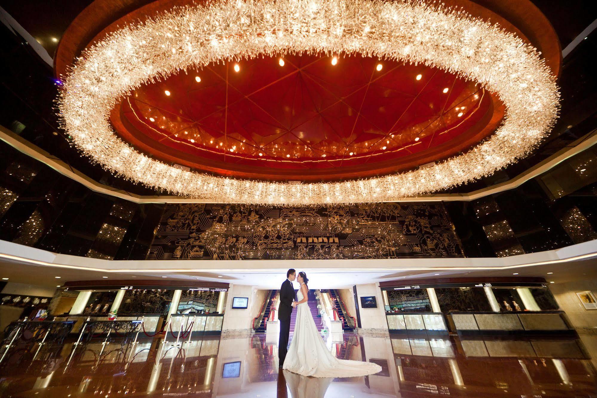 China - Subway Direct To Pazhou Exhibition Center, Free Shuttle During Fair & Exhibitor Registration Counter Hotel 5*
