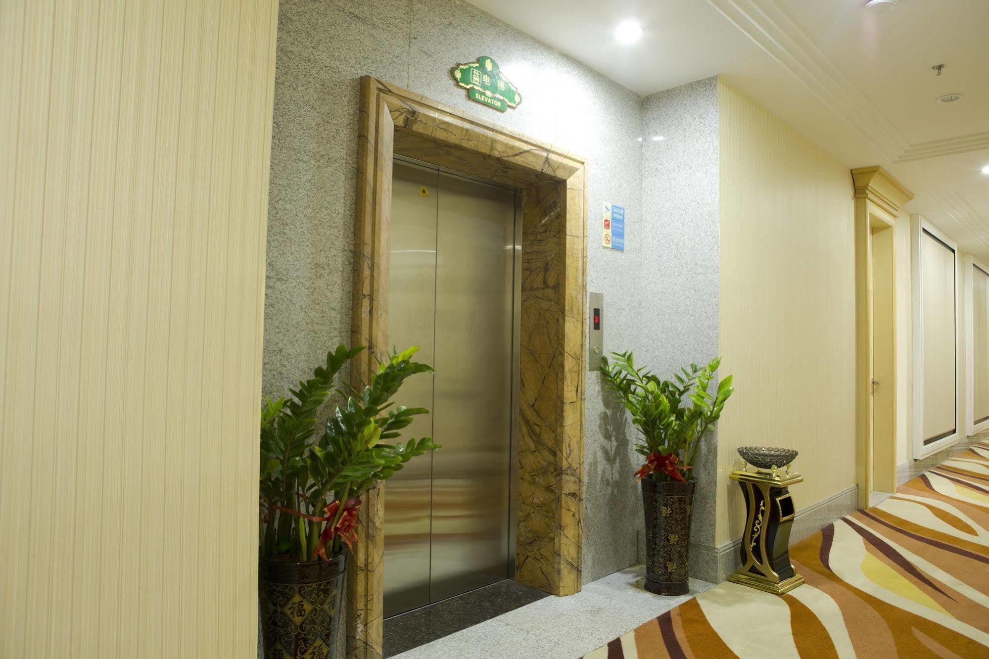 Hotel Huang Sheng Tongde Branch 3*