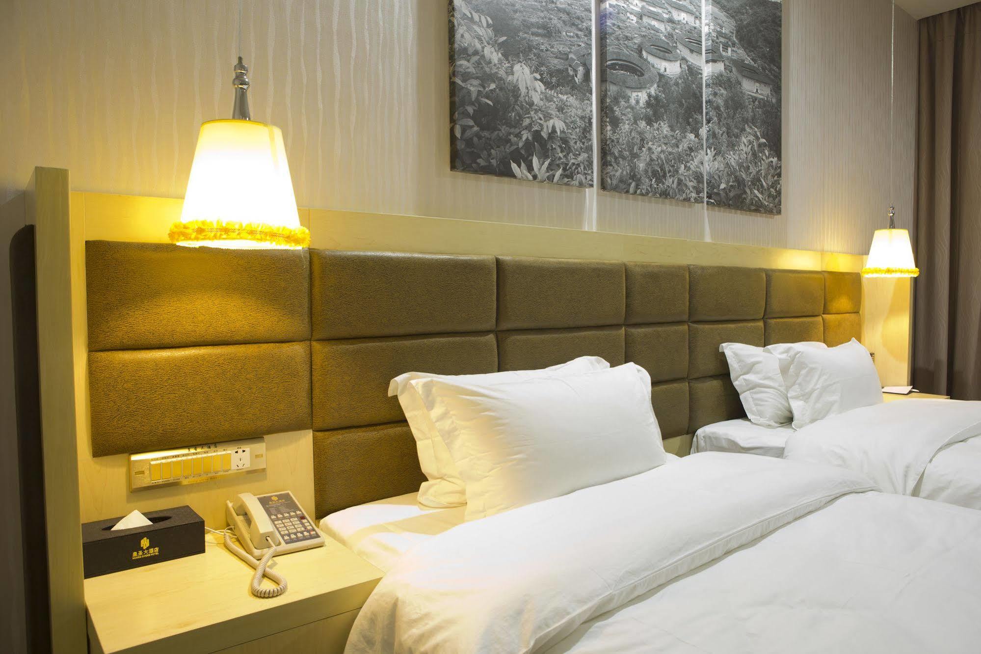 Huang Sheng Tongde Branch Hotel 3*