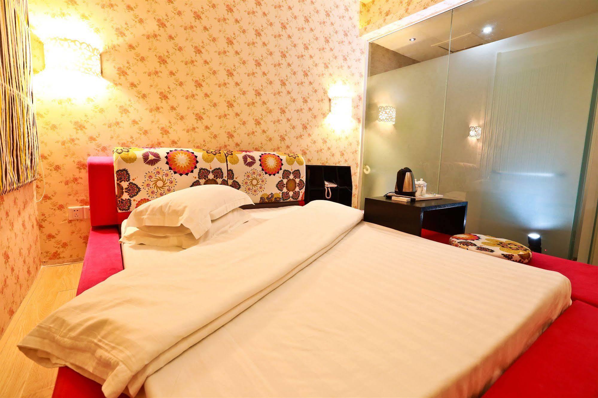 Hotel Tavernew Guangzhou