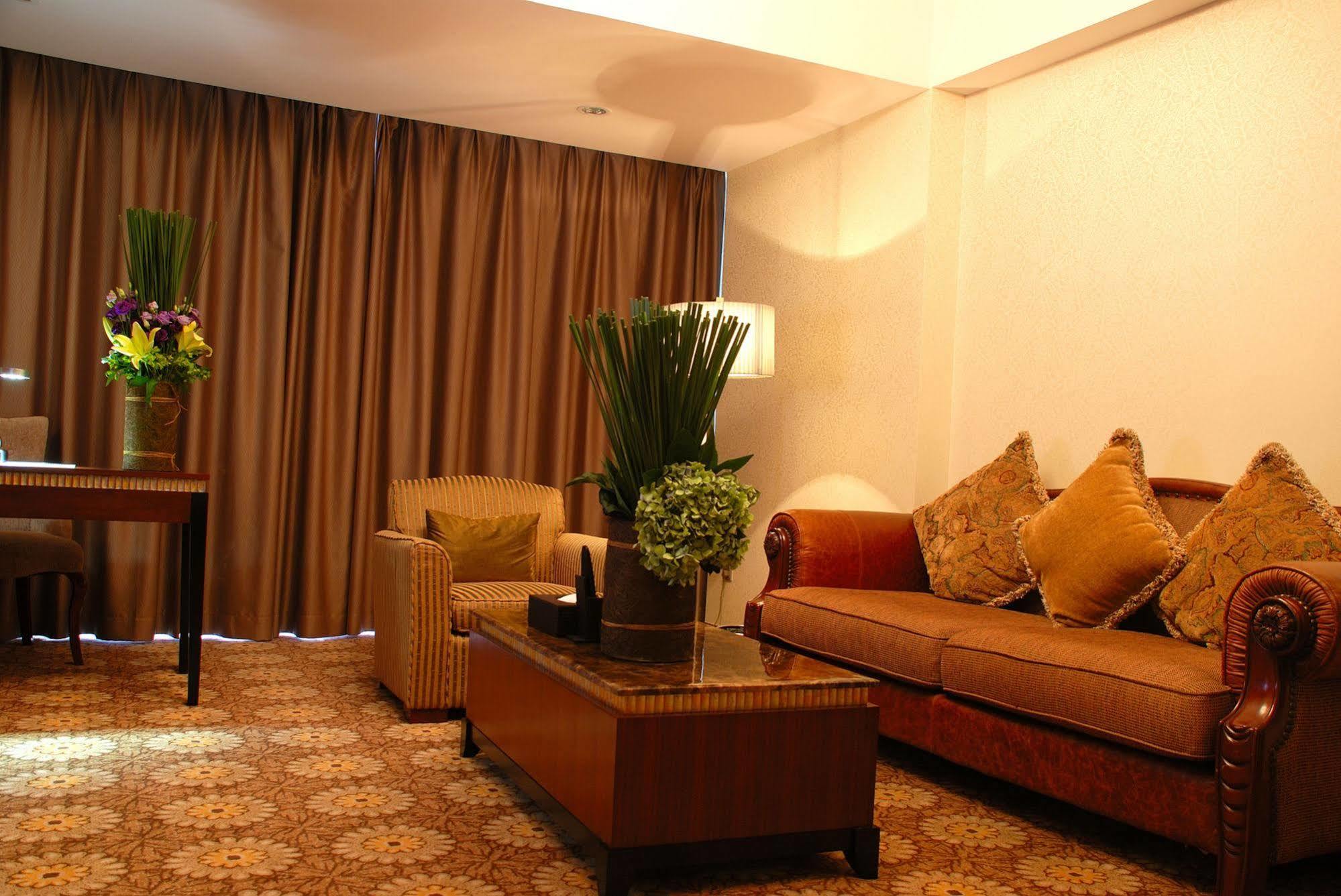 Hotel Good International Canton