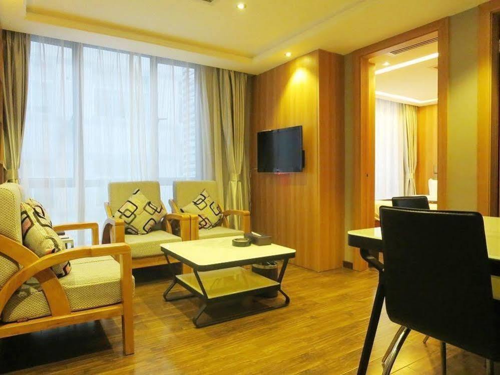 G' Hotel 2*