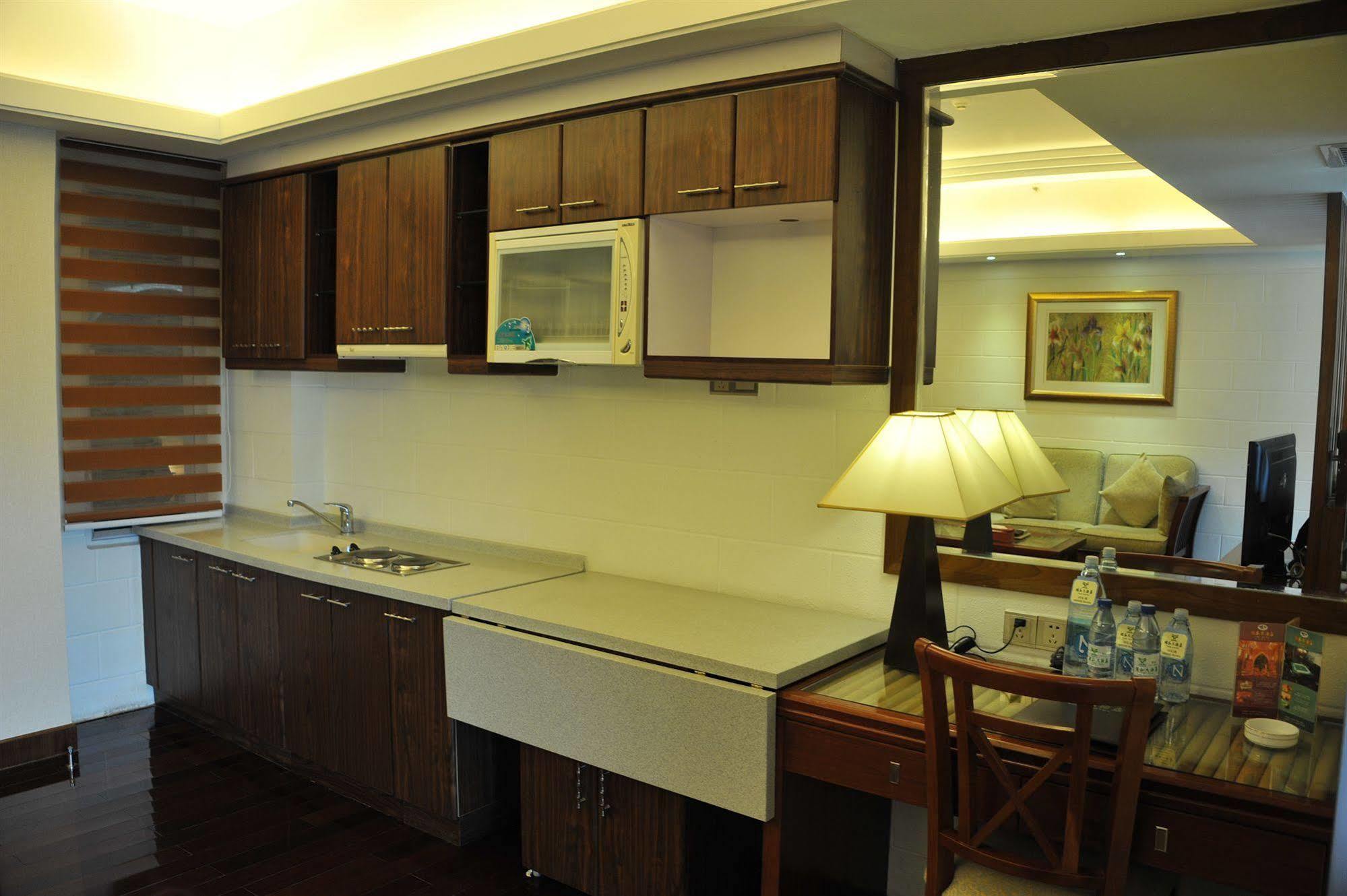 Yihe Hotel 5*